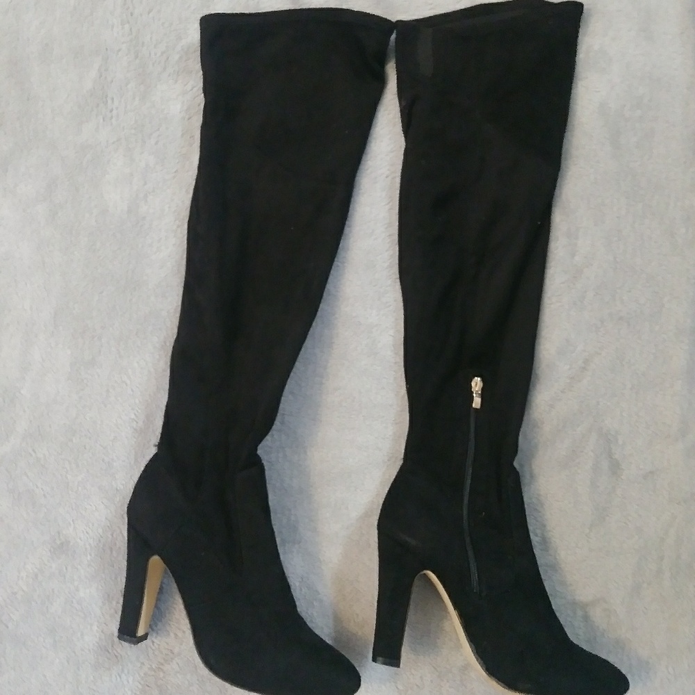 CATOS Knee High Black Suede Boots